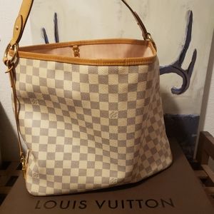 Louis Vuitton- Delightful